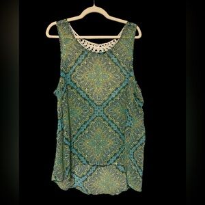 Maurices Aqua/Green Patterned Lace Back Tank Top size 2